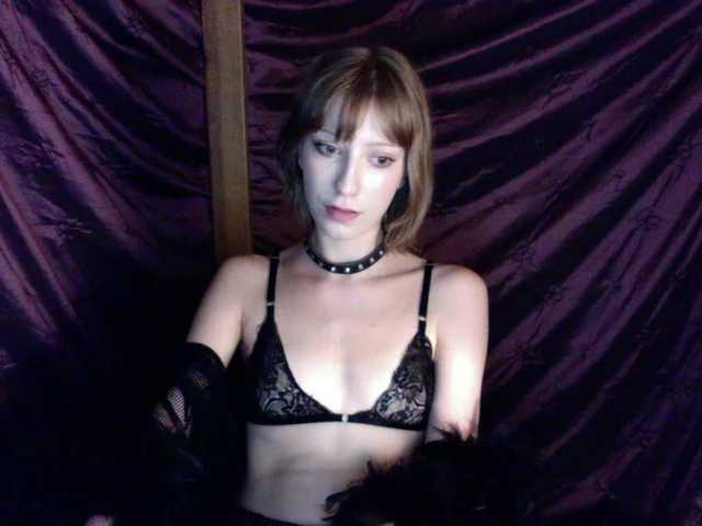 AlexaPleasure live cam on BongaCams