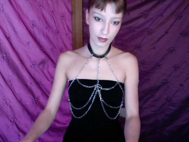 AlexaPleasure live cam on BongaCams