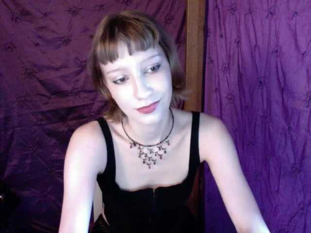 AlexaPleasure live cam on BongaCams