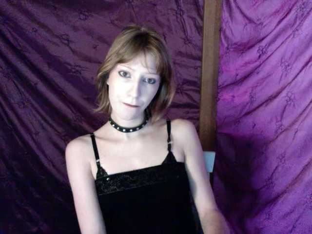 AlexaPleasure live cam on BongaCams