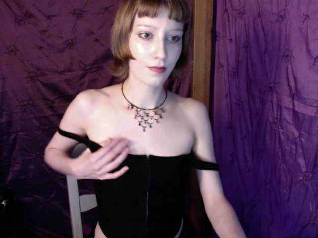 AlexaPleasure live cam on BongaCams