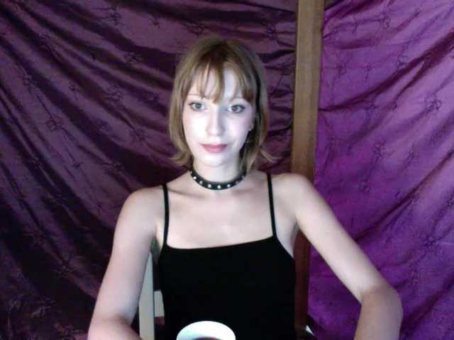 AlexaPleasure live cam on BongaCams