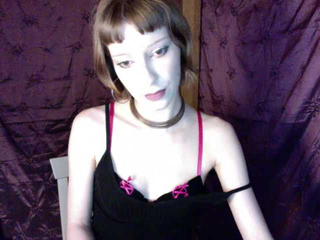 AlexaPleasure live cam on BongaCams