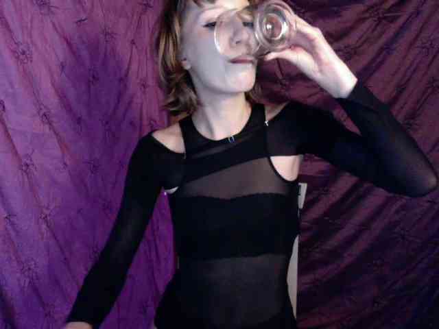 AlexaPleasure webcam