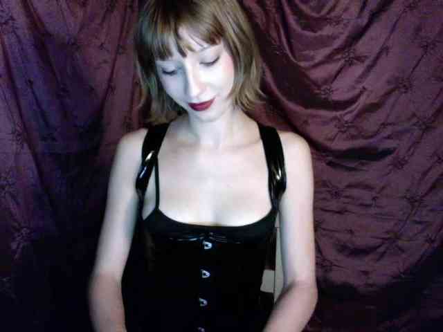 AlexaPleasure webcam