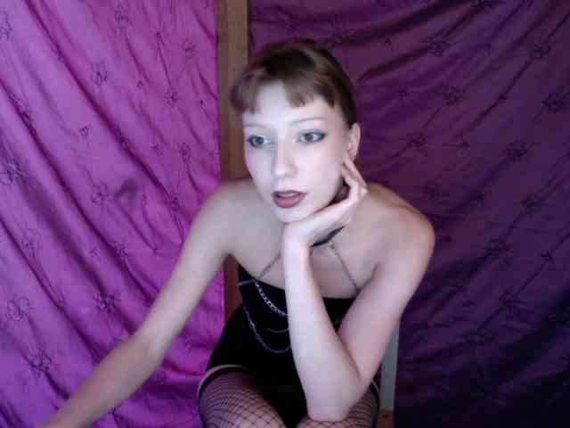 AlexaPleasure webcam