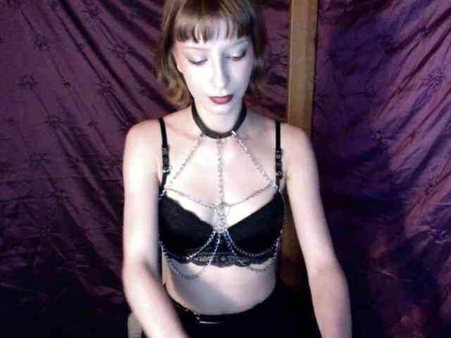 AlexaPleasure webcam