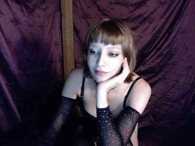 AlexaPleasure webcam