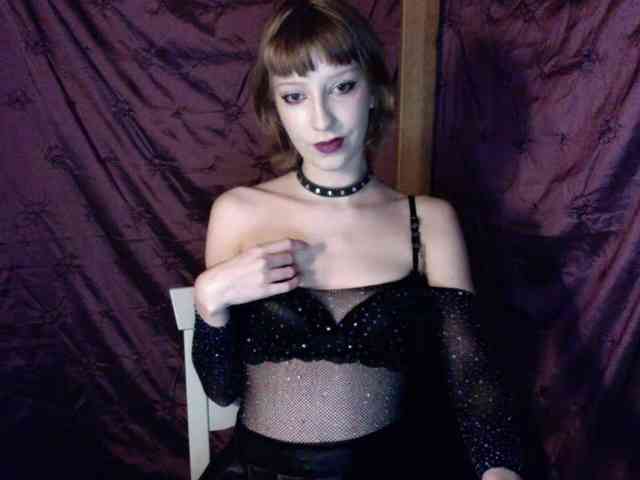 AlexaPleasure webcam