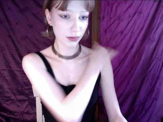 AlexaPleasure webcam
