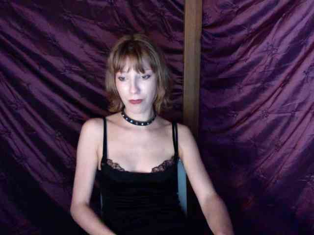 AlexaPleasure webcam