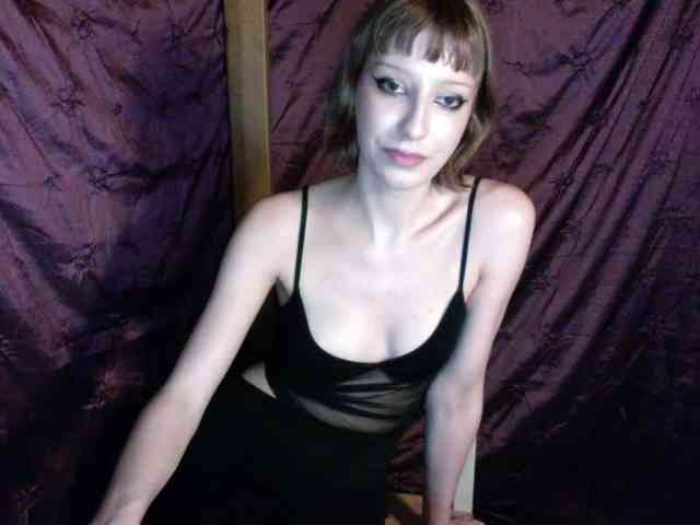 AlexaPleasure webcam