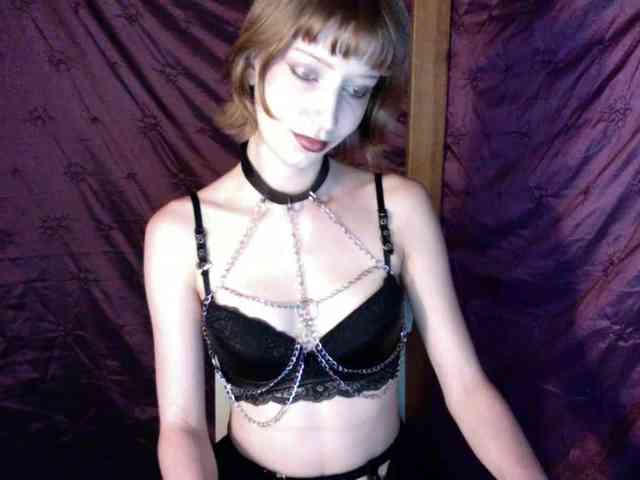 AlexaPleasure webcam