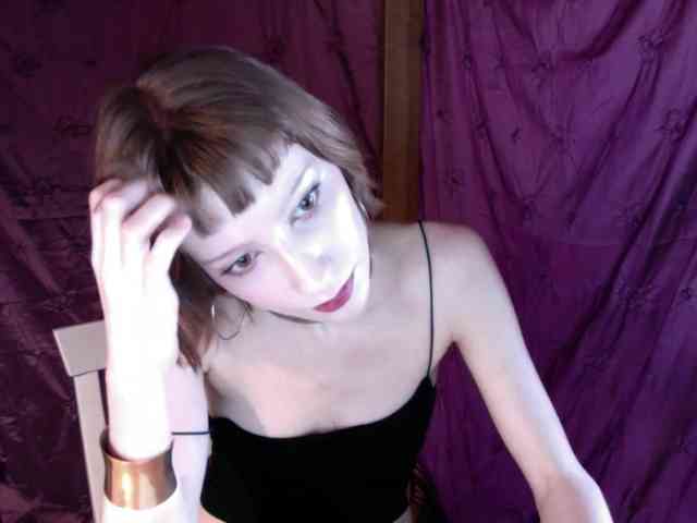 AlexaPleasure webcam