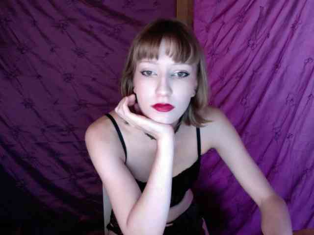 AlexaPleasure webcam