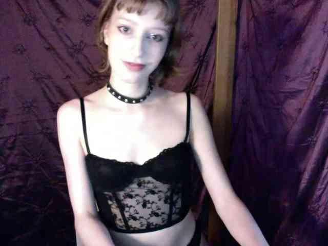 AlexaPleasure webcam