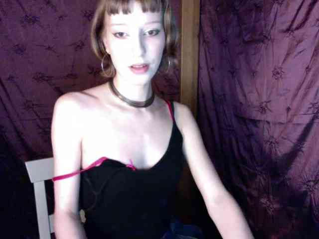AlexaPleasure webcam