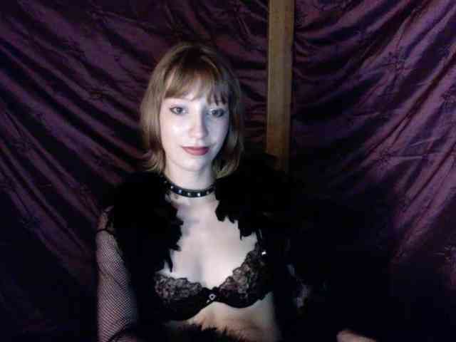 AlexaPleasure webcam
