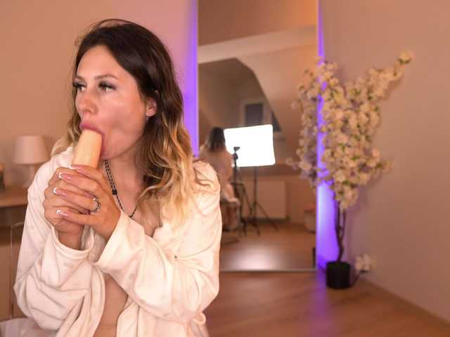 SassyIvana live cam on BongaCams