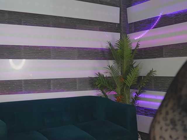 SassyIvana, en directo ahora en BongaCams