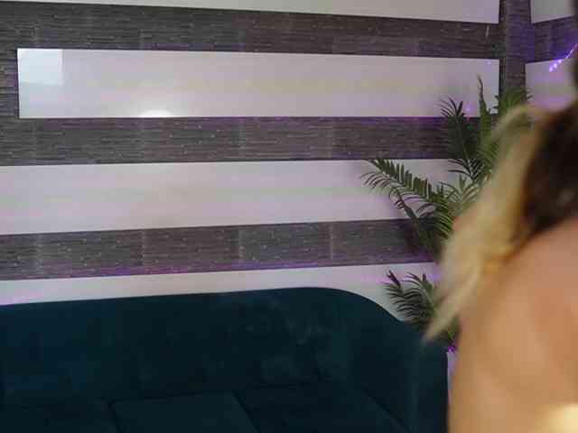 SassyIvana webcam