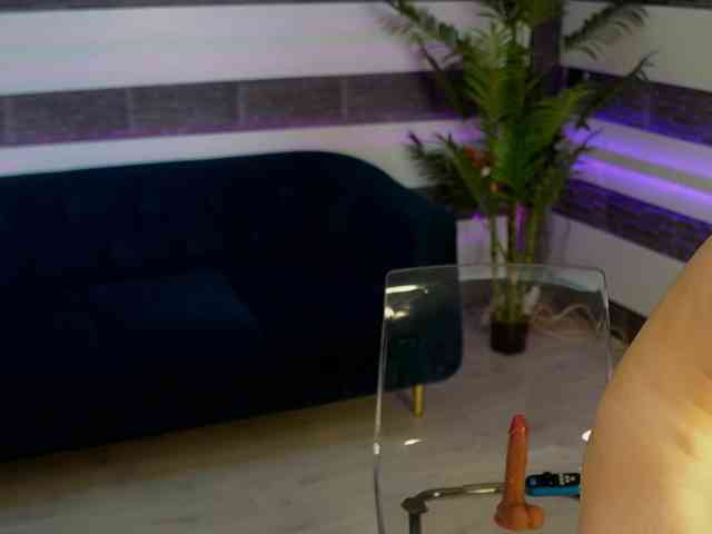 SassyIvana webcam