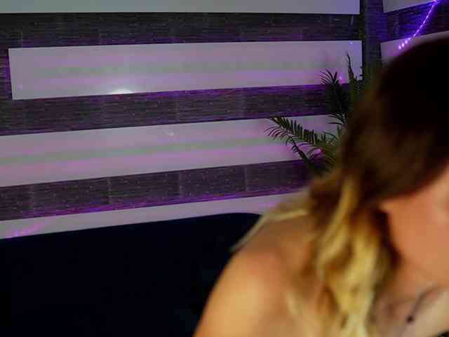 SassyIvana webcam