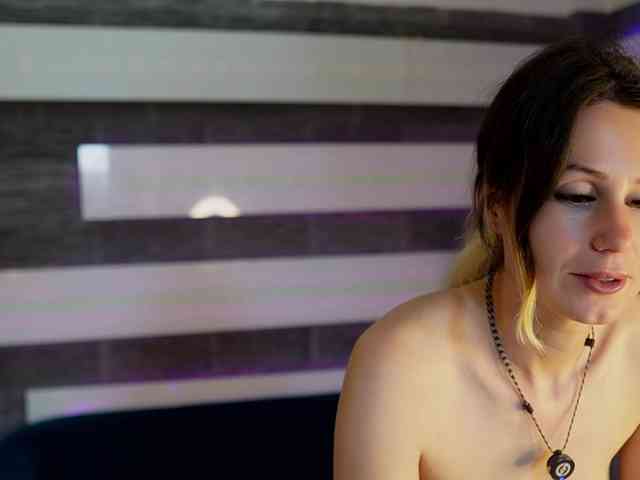 SassyIvana webcam