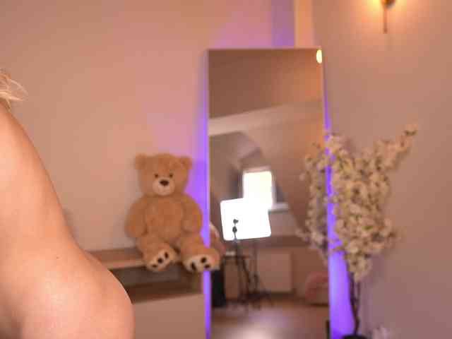 SassyIvana webcam