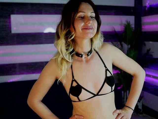 SassyIvana webcam