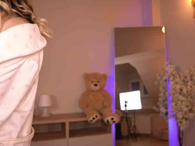 SassyIvana webcam