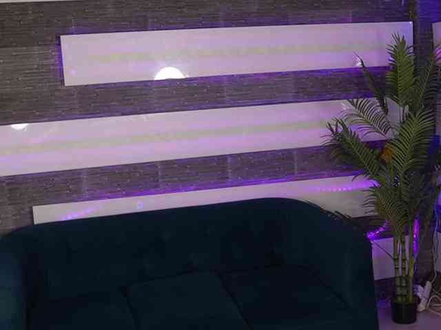 SassyIvana webcam