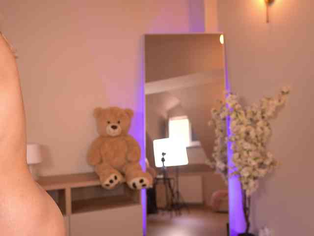 SassyIvana webcam