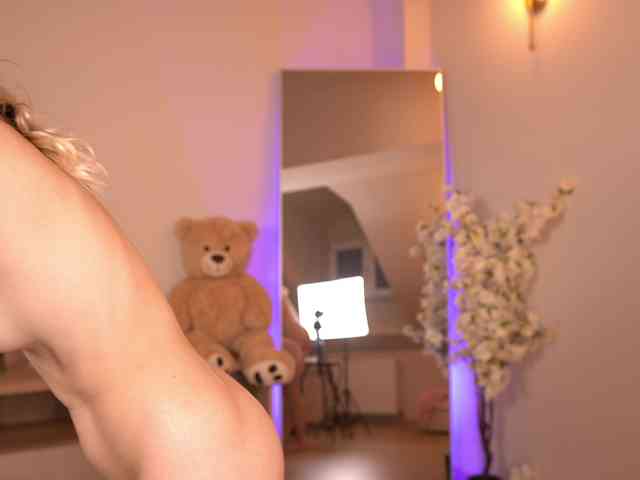 SassyIvana webcam