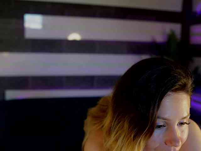 SassyIvana webcam