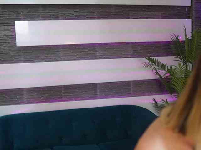 SassyIvana webcam