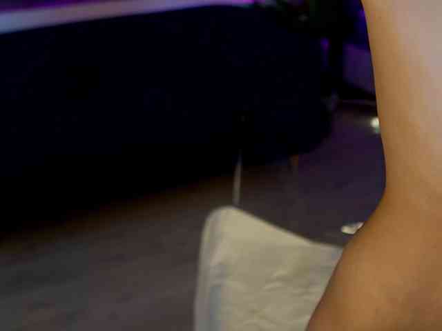 SassyIvana webcam