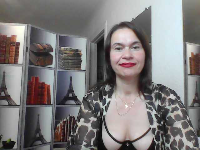 HelenMoo live cam on BongaCams
