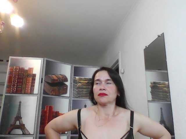 HelenMoo live cam on BongaCams