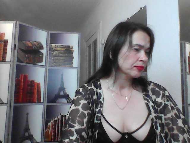 HelenMoo live cam on BongaCams