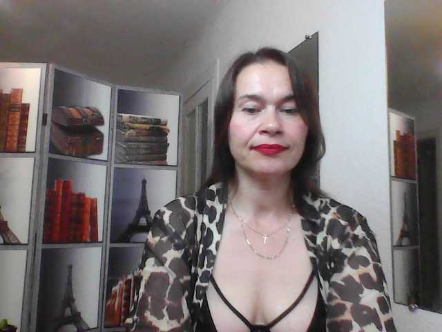 HelenMoo live cam on BongaCams