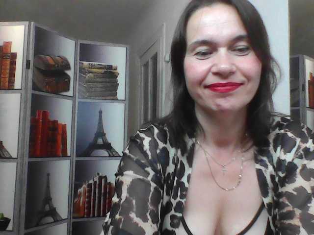 HelenMoo live cam on BongaCams