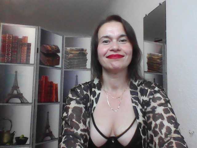 HelenMoo live cam on BongaCams