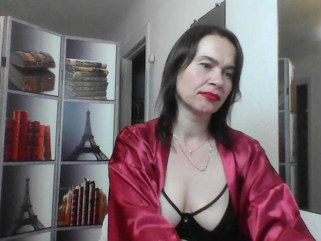 HelenMoo live cam on BongaCams
