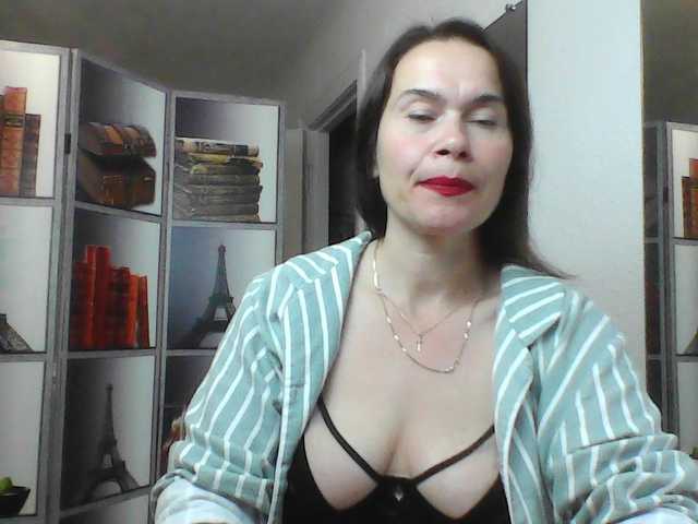 HelenMoo live cam on BongaCams