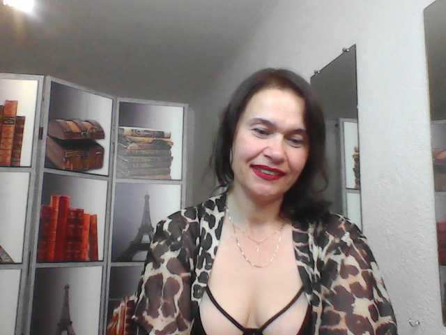 HelenMoo live cam on BongaCams