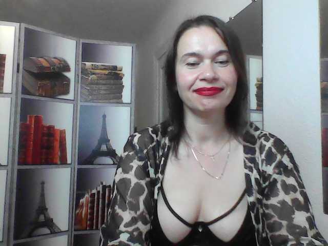 HelenMoo live cam preview