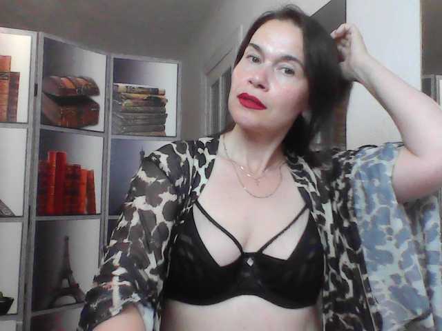 HelenMoo live cam on BongaCams