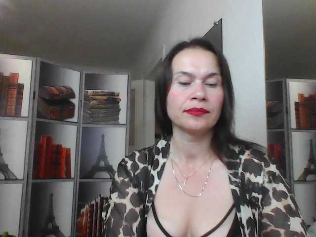HelenMoo live webcam show