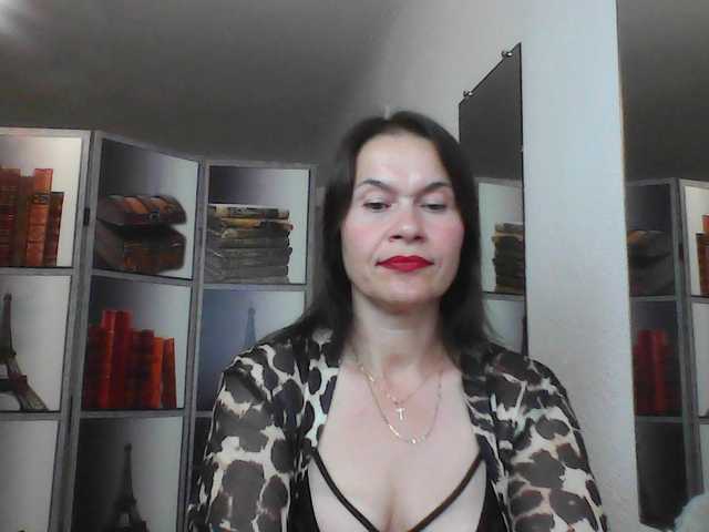 HelenMoo live webcam show